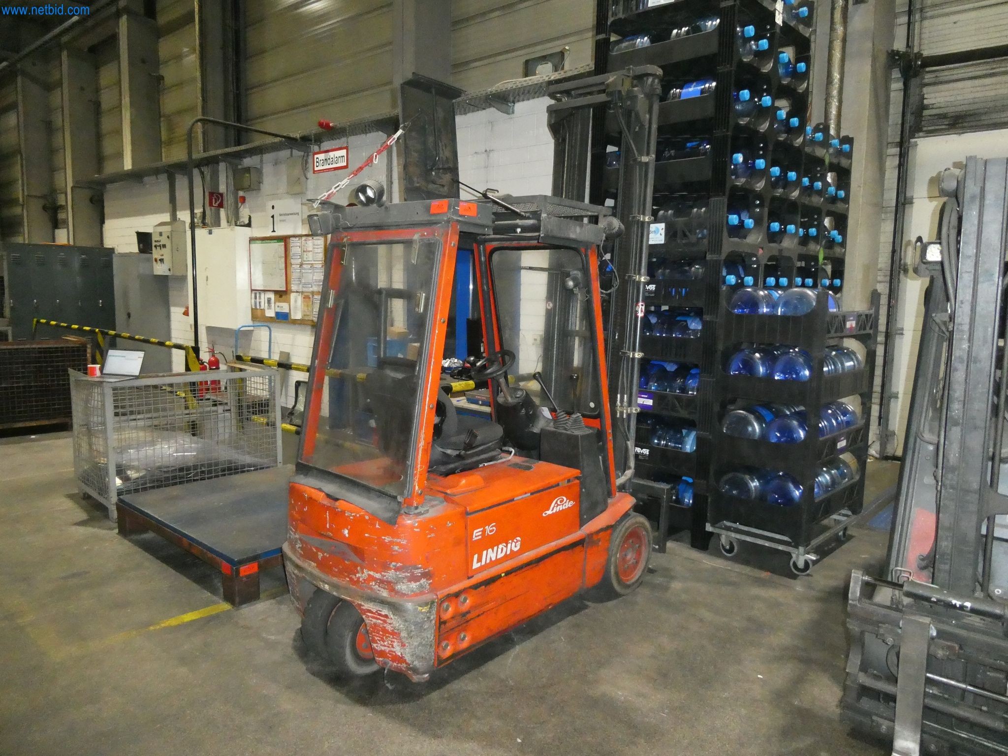 Elektro-Dreiradstapler (Spätere Freigabe 30.10.2026) Linde E16Z-02